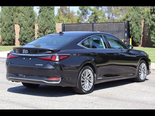 2021 Lexus ES 300h Luxury