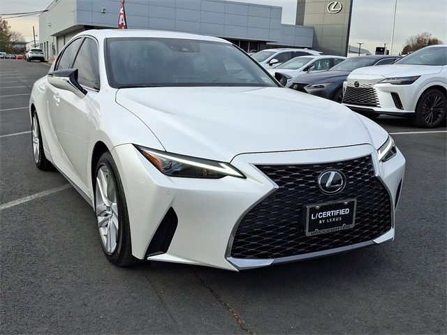 2021 Lexus IS 300