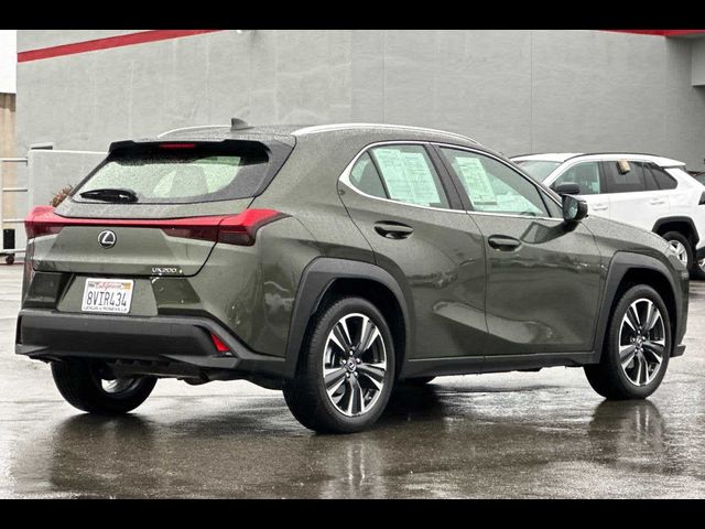 2021 Lexus UX 200