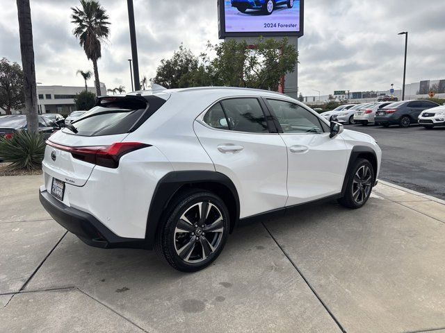 2021 Lexus UX 200