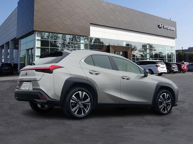 2021 Lexus UX 200