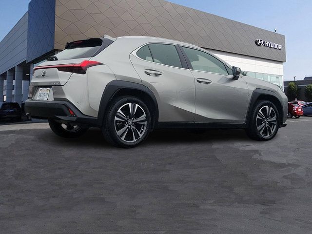 2021 Lexus UX 200