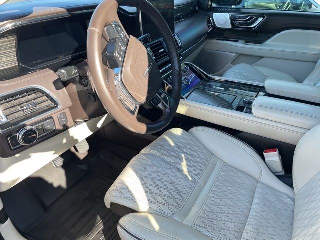 2021 Lincoln Navigator Black Label