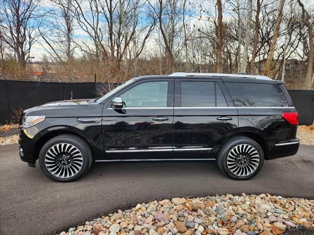 2021 Lincoln Navigator Black Label