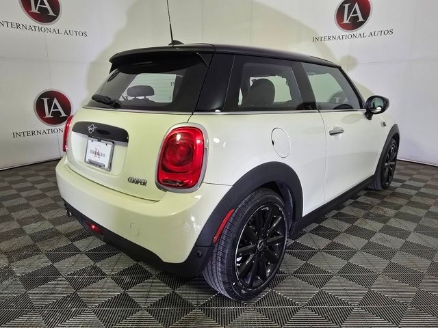 2021 MINI Cooper Hardtop Oxford Edition