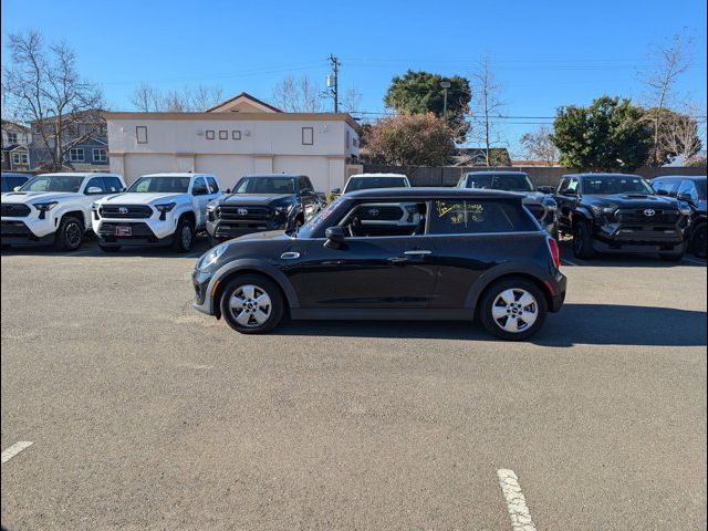 2021 MINI Cooper Hardtop Base