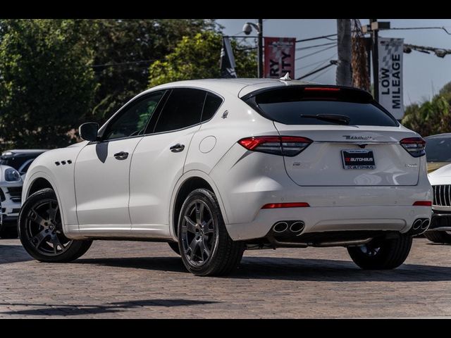 2021 Maserati Levante Base