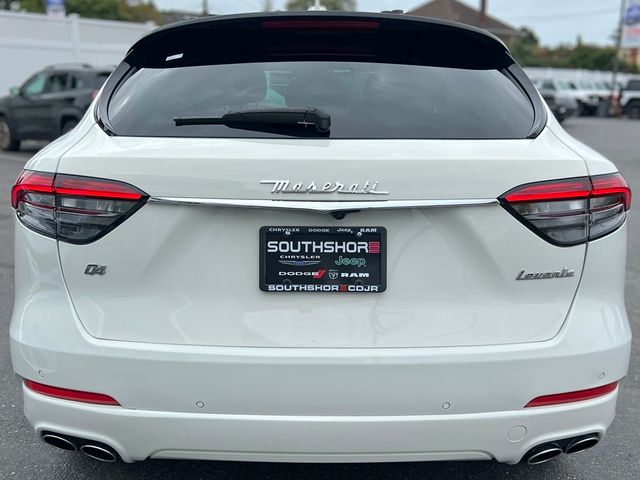 2021 Maserati Levante Base