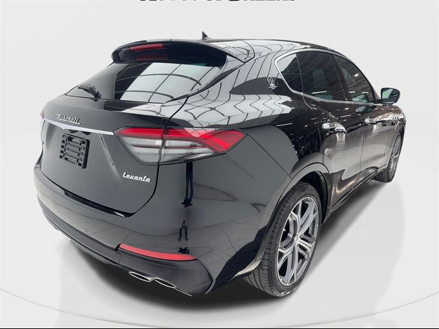 2021 Maserati Levante Base