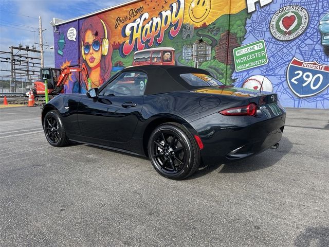 2021 Mazda MX-5 Miata Sport