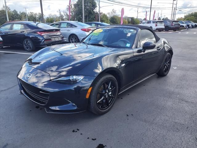 2021 Mazda MX-5 Miata Sport