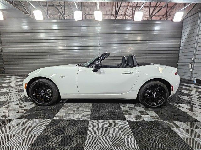 2021 Mazda MX-5 Miata Sport