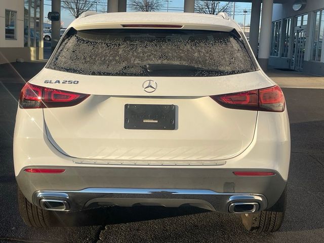 2021 Mercedes-Benz GLA 250