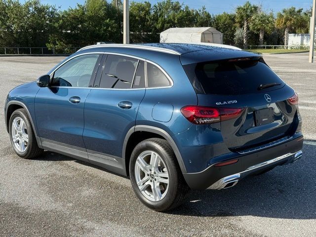 2021 Mercedes-Benz GLA 250