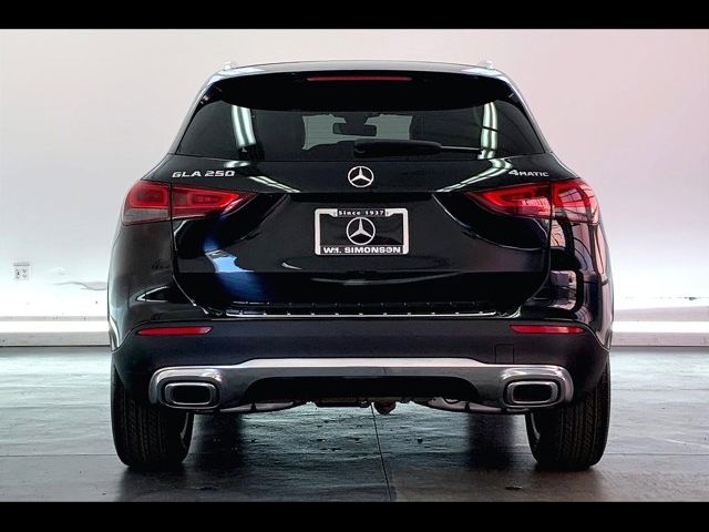 2021 Mercedes-Benz GLA 250