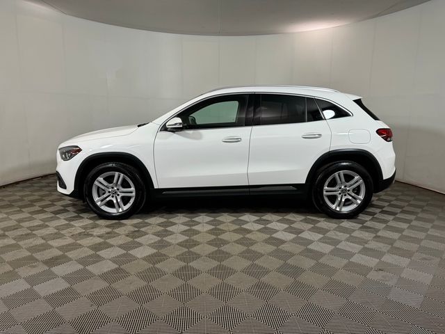 2021 Mercedes-Benz GLA 250