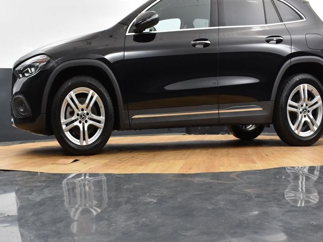 2021 Mercedes-Benz GLA 250