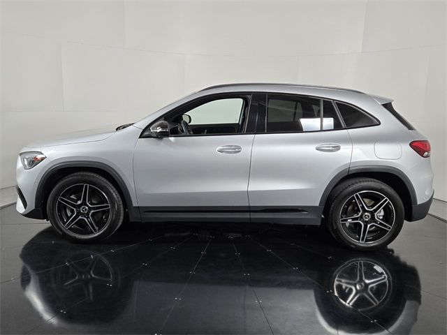 2021 Mercedes-Benz GLA 250