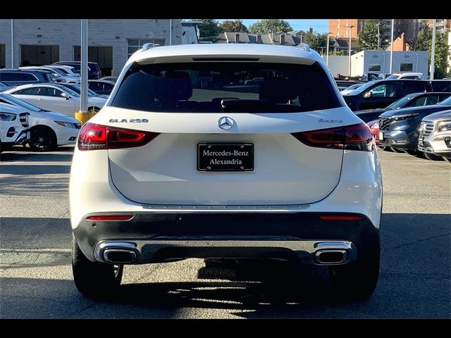 2021 Mercedes-Benz GLA 250