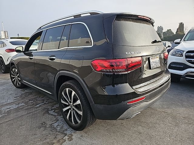 2021 Mercedes-Benz GLB 250