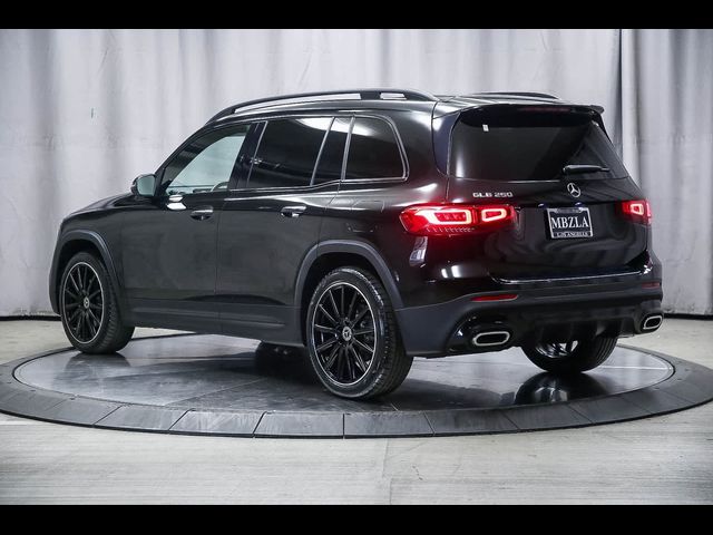 2021 Mercedes-Benz GLB 250