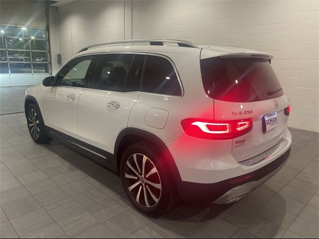 2021 Mercedes-Benz GLB 250