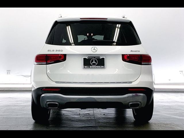 2021 Mercedes-Benz GLB 250