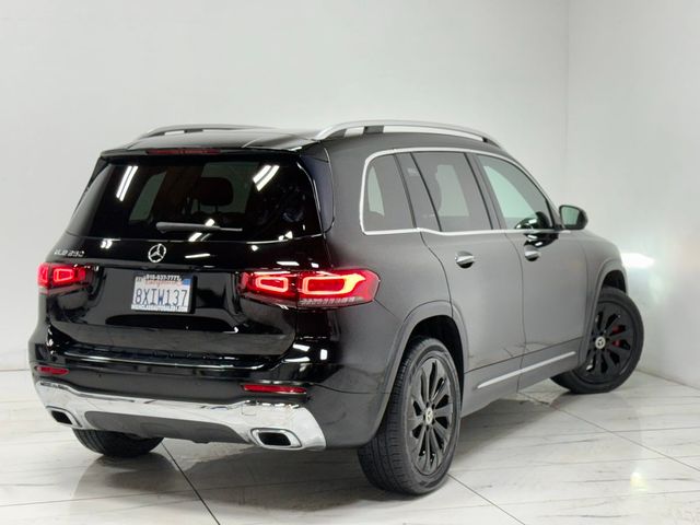 2021 Mercedes-Benz GLB 250