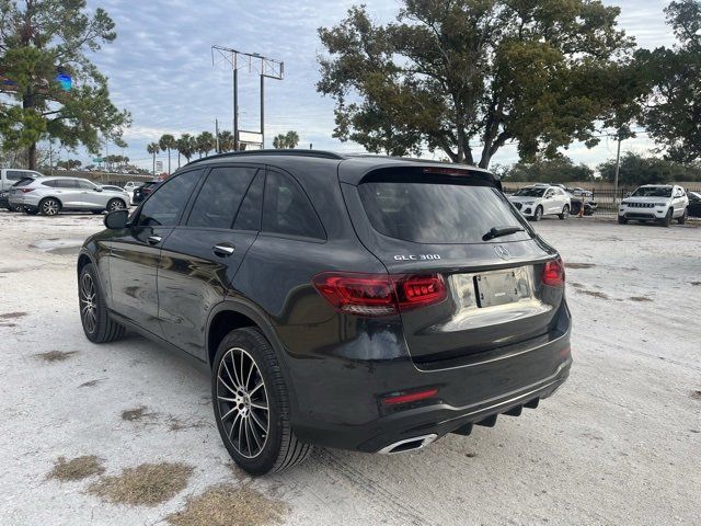 2021 Mercedes-Benz GLC 300