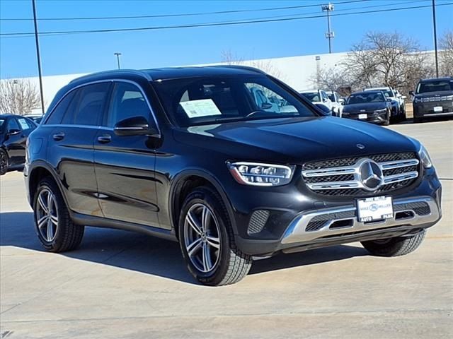 2021 Mercedes-Benz GLC 300