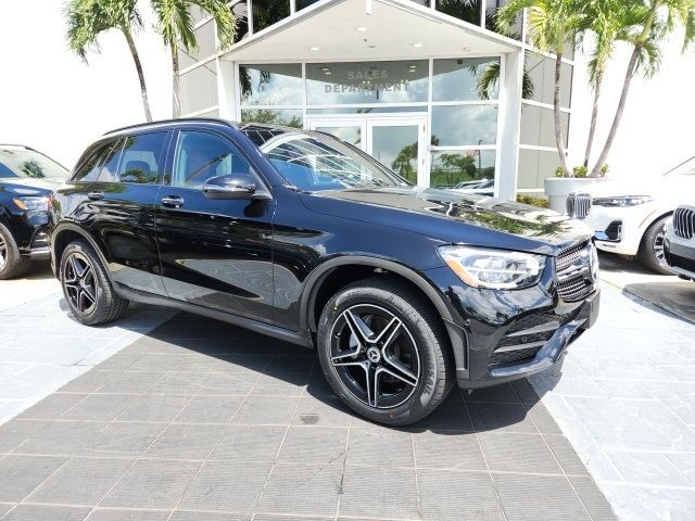 2021 Mercedes-Benz GLC 300