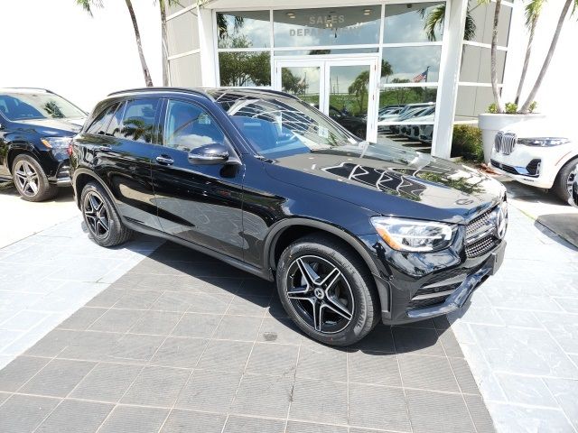 2021 Mercedes-Benz GLC 300