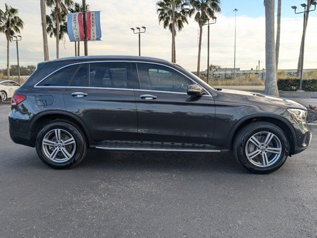 2021 Mercedes-Benz GLC 300