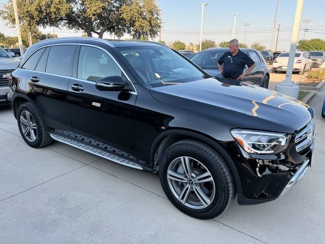 2021 Mercedes-Benz GLC 300