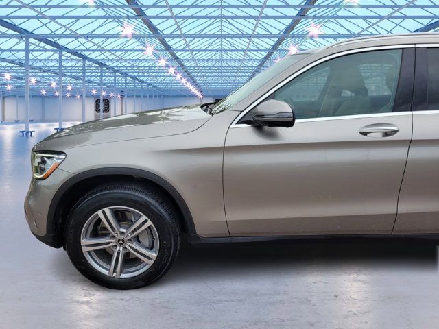 2021 Mercedes-Benz GLC 300