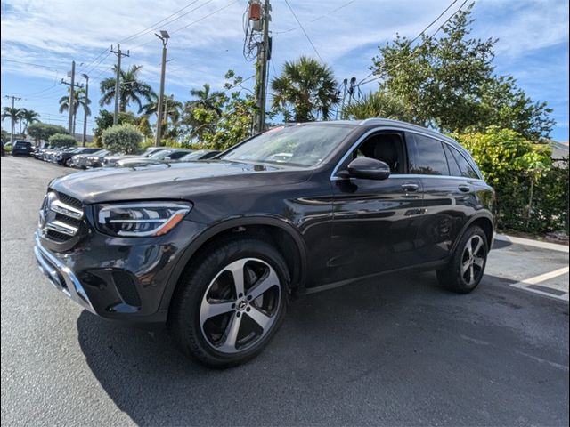 2021 Mercedes-Benz GLC 300