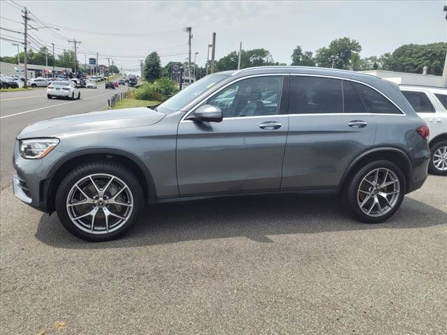 2021 Mercedes-Benz GLC 300