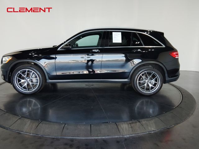 2021 Mercedes-Benz GLC 300