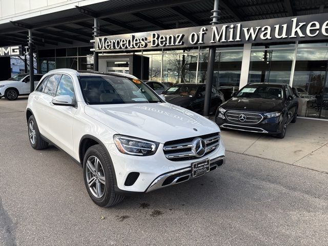 2021 Mercedes-Benz GLC 300