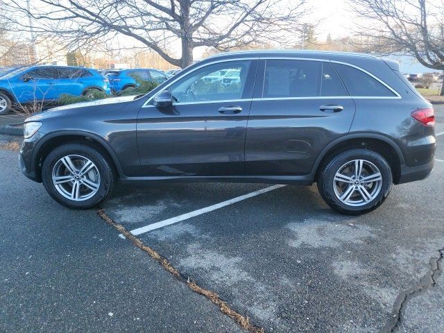 2021 Mercedes-Benz GLC 300