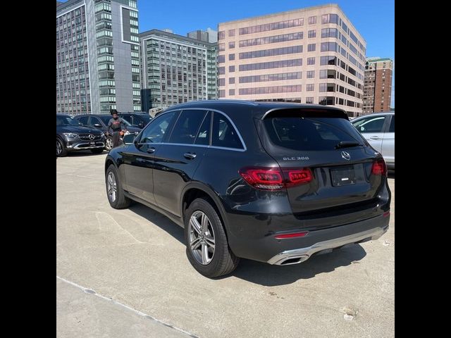 2021 Mercedes-Benz GLC 300