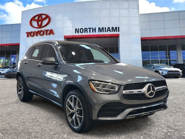 2021 Mercedes-Benz GLC 300