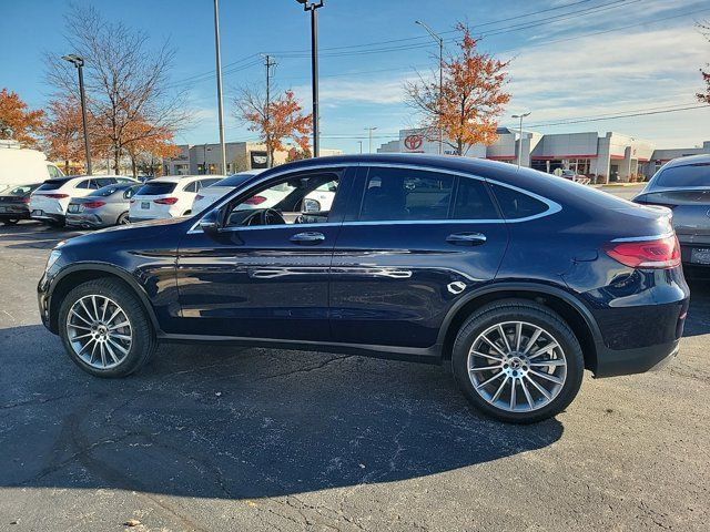 2021 Mercedes-Benz GLC 300