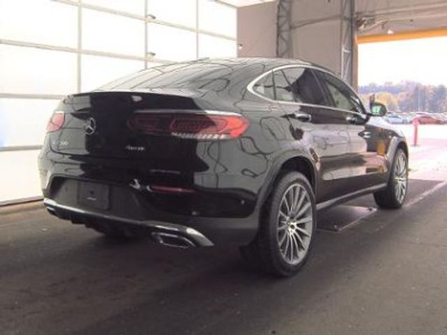 2021 Mercedes-Benz GLC 300