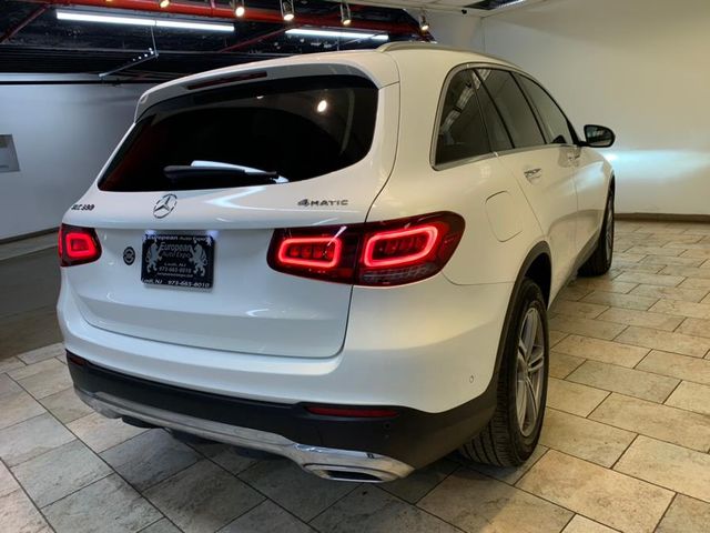 2021 Mercedes-Benz GLC 300