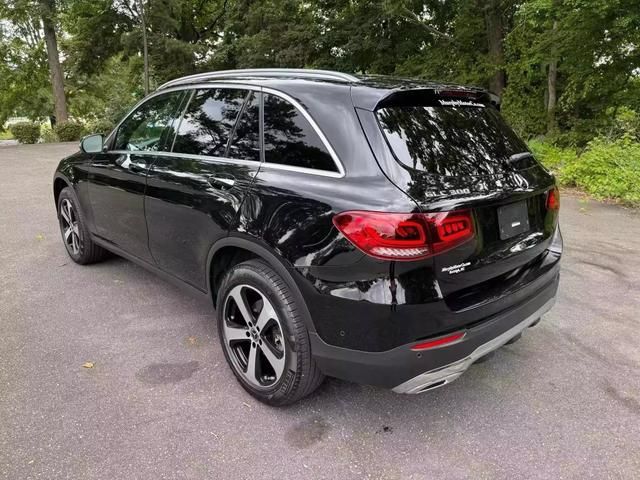 2021 Mercedes-Benz GLC 300