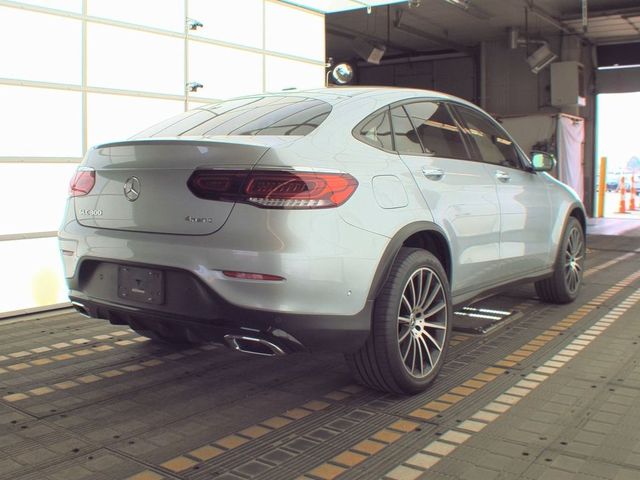 2021 Mercedes-Benz GLC 300