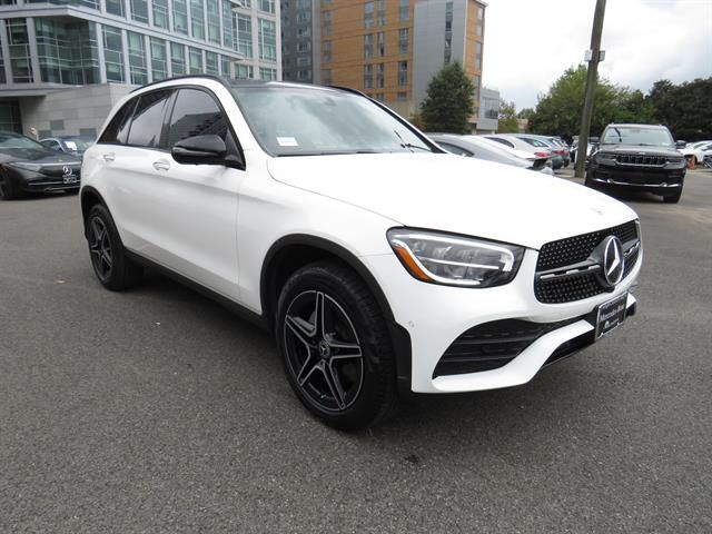 2021 Mercedes-Benz GLC 300
