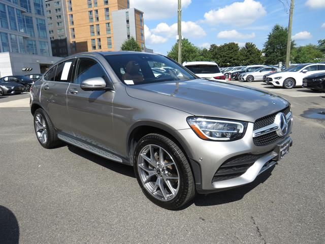 2021 Mercedes-Benz GLC 300