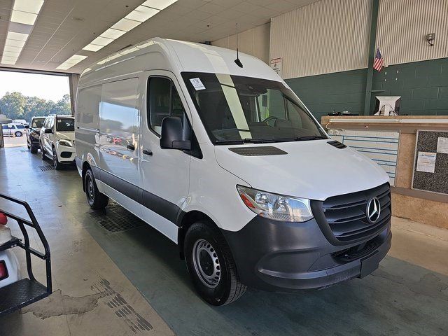 2021 Mercedes-Benz Sprinter Crew